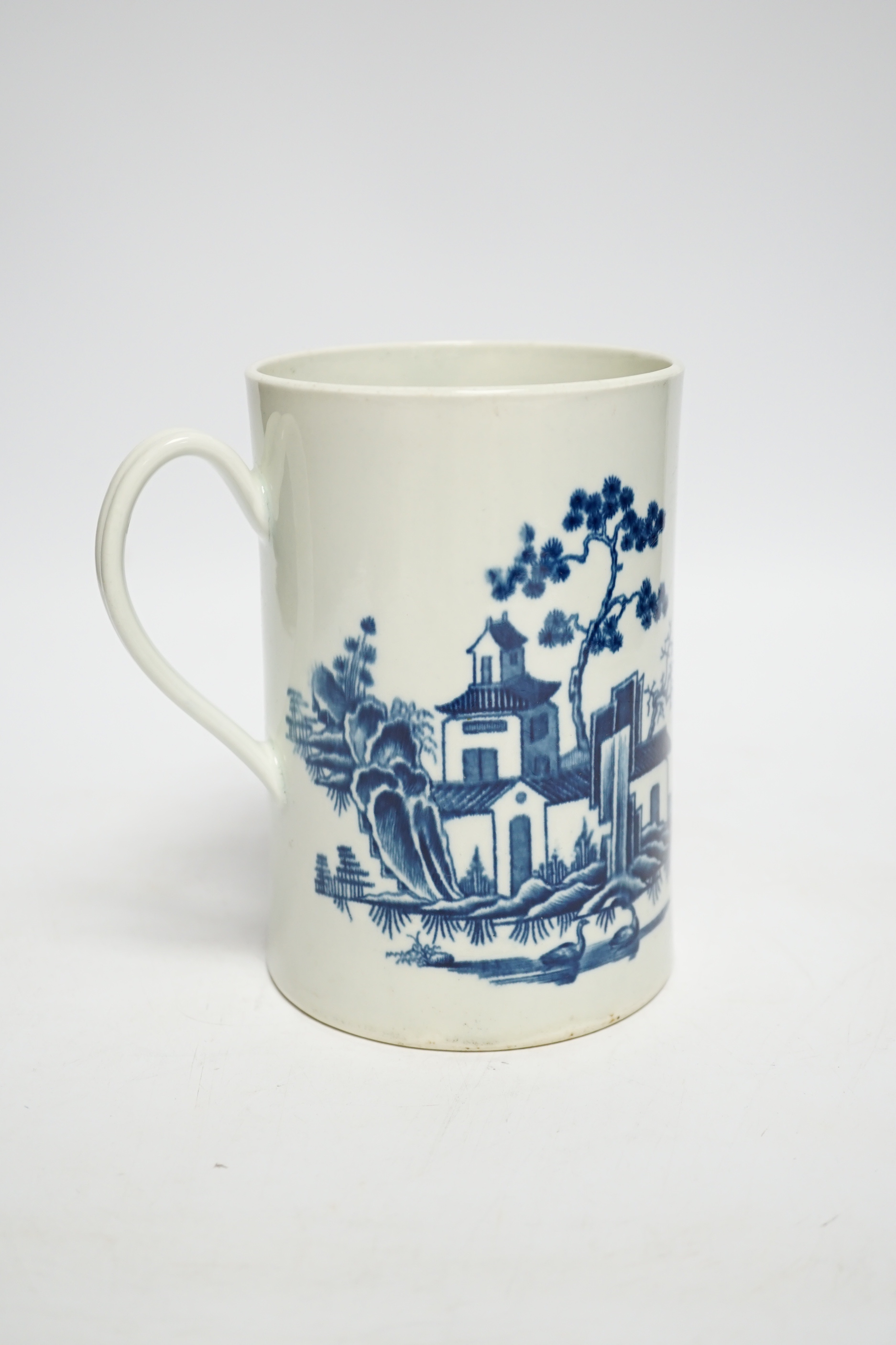 A large Worcester plantation pattern mug c.1770, 15cm high